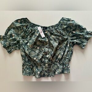 J. Crew gathered scoopneck top in vintage vines - Size Small